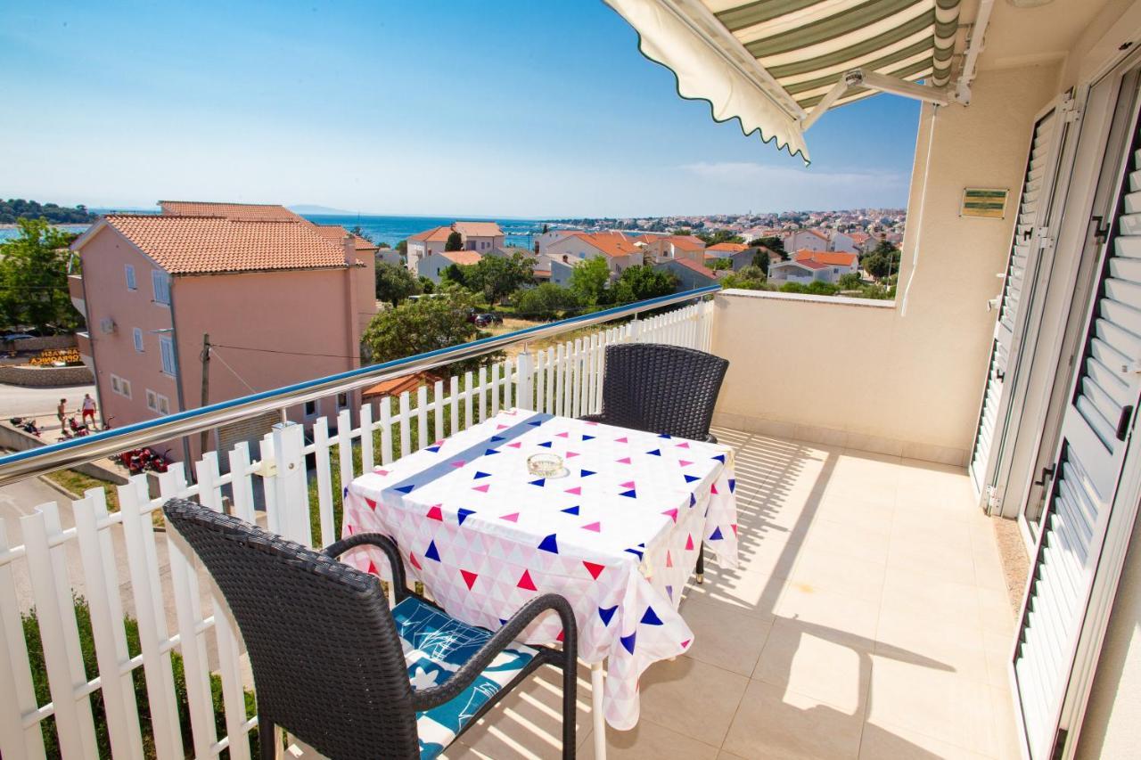 Apartments & Rooms Peranic Novalja Bagian luar foto