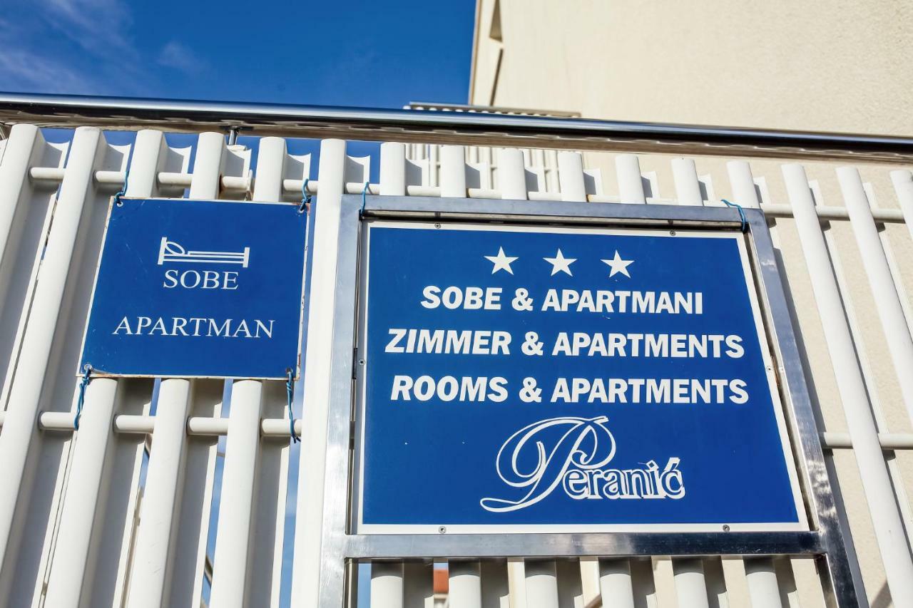 Apartments & Rooms Peranic Novalja Bagian luar foto