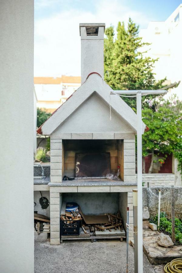 Apartments & Rooms Peranic Novalja Bagian luar foto